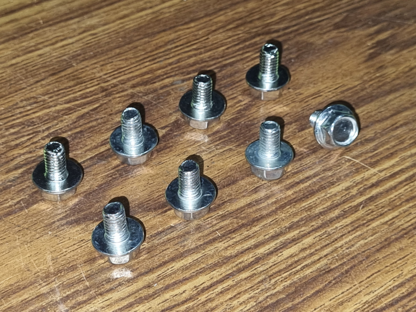 M6 Flanged Screws for Highstar (8 pcs)